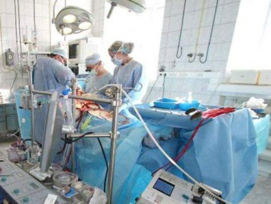 Chirurgii din Constanţa sfătuiesc pacienţii să se opereze în ţară